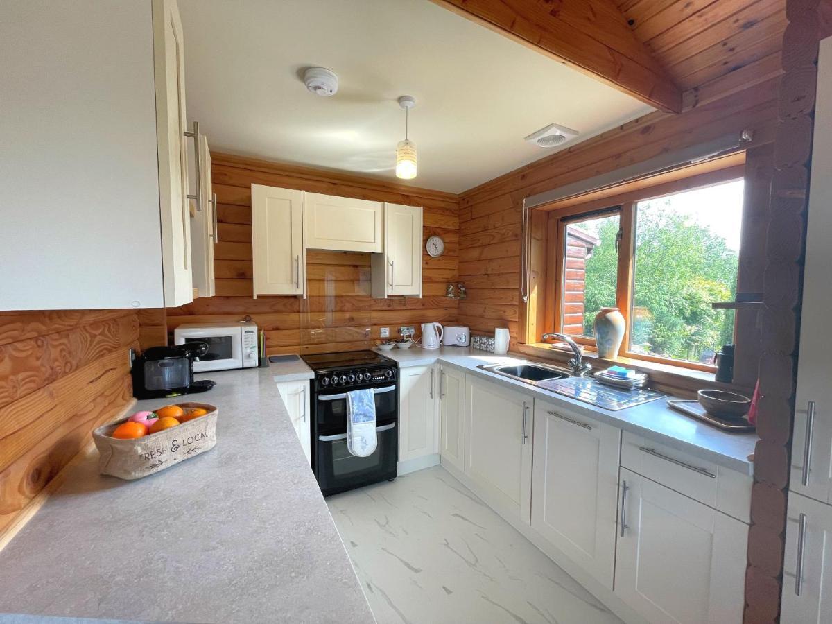 Pass The Keys Beautiful 2Br Beach Lodge Set In Stunning Gardens Dalbeattie Esterno foto